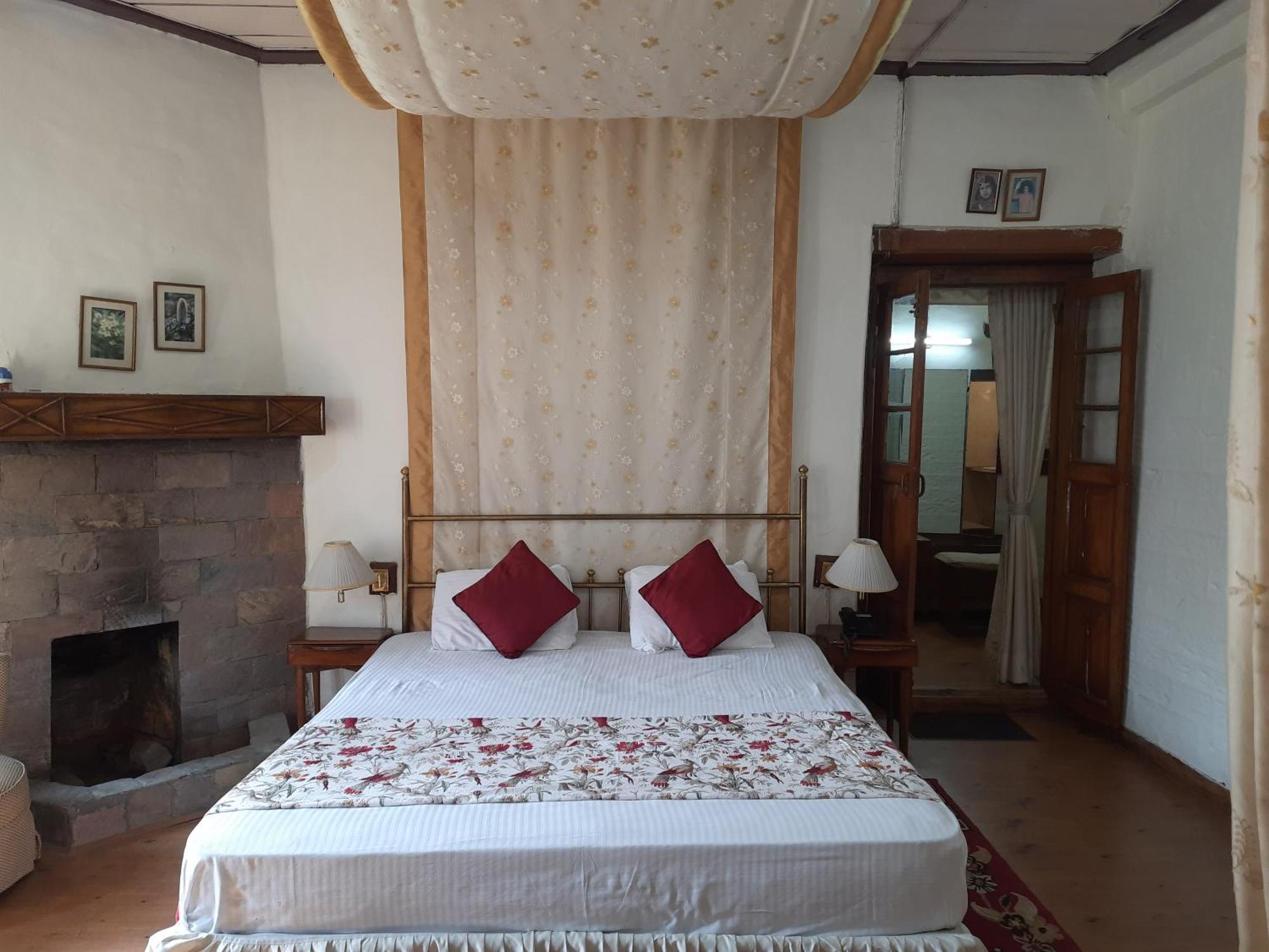 West View Hotel Ranikhet Exterior photo