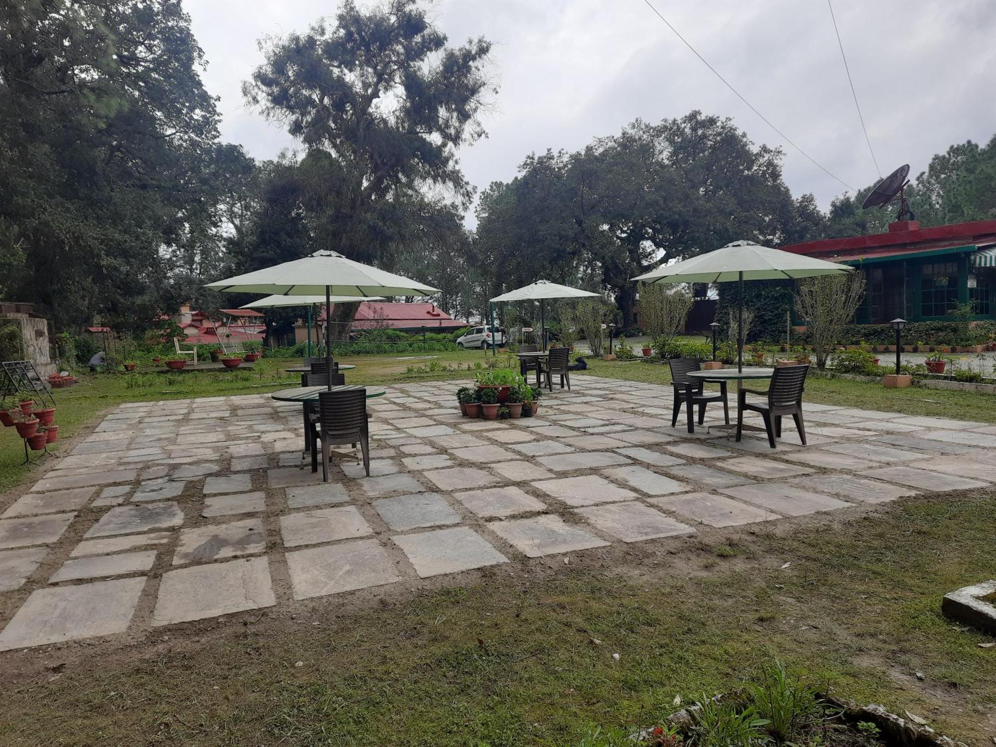West View Hotel Ranikhet Exterior photo